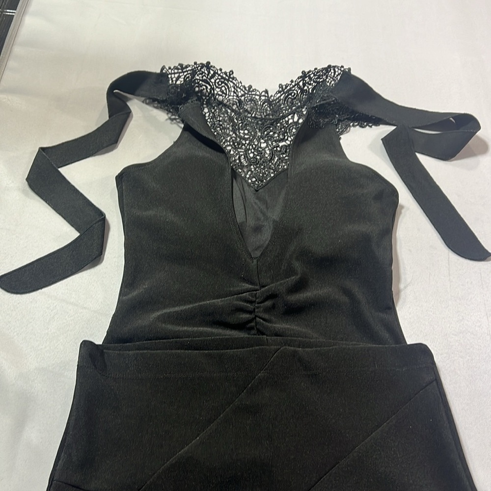 Emerald sundae bodycon lace dress size small